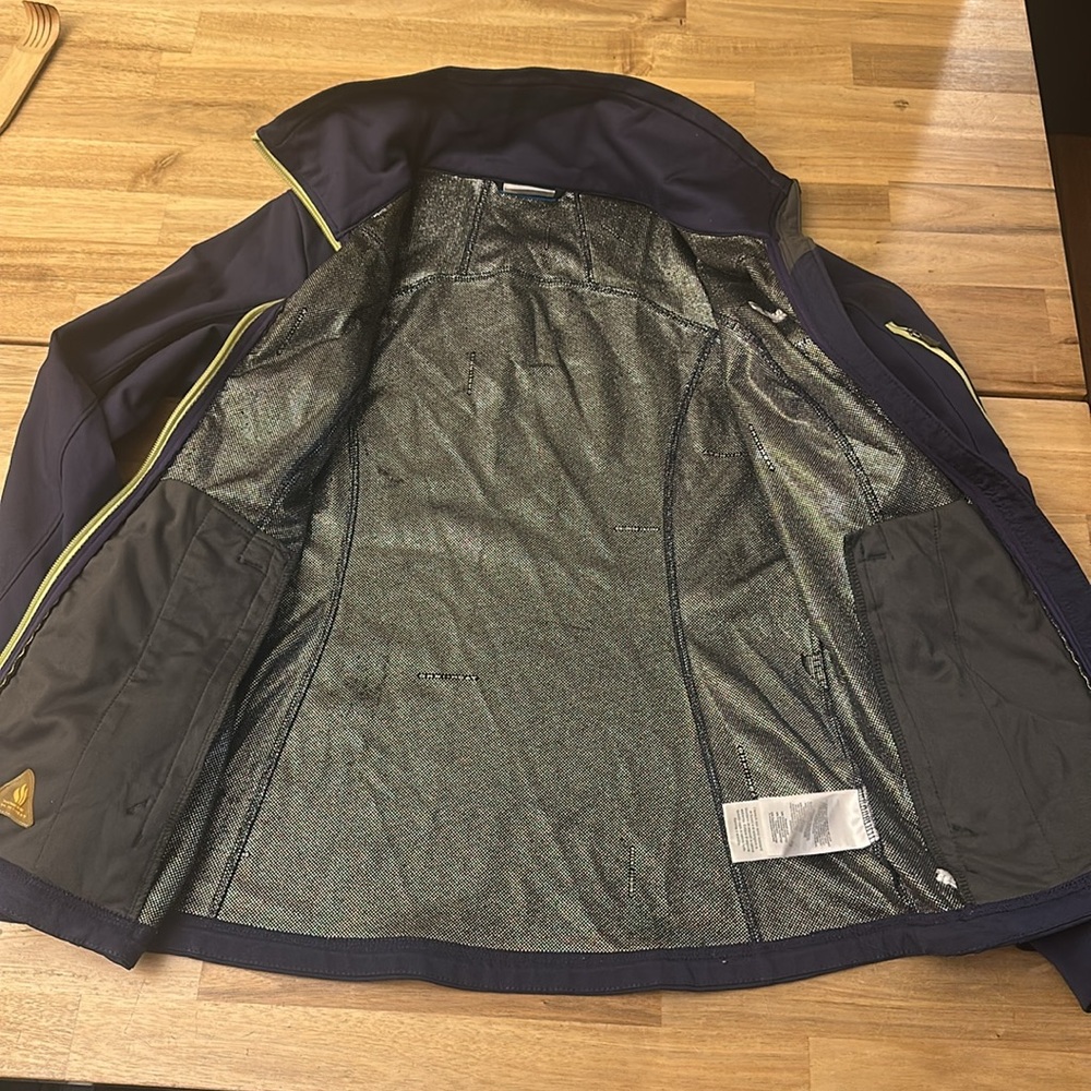 Columbia Titanium Lightweight Soft Shell Jacket - image 6